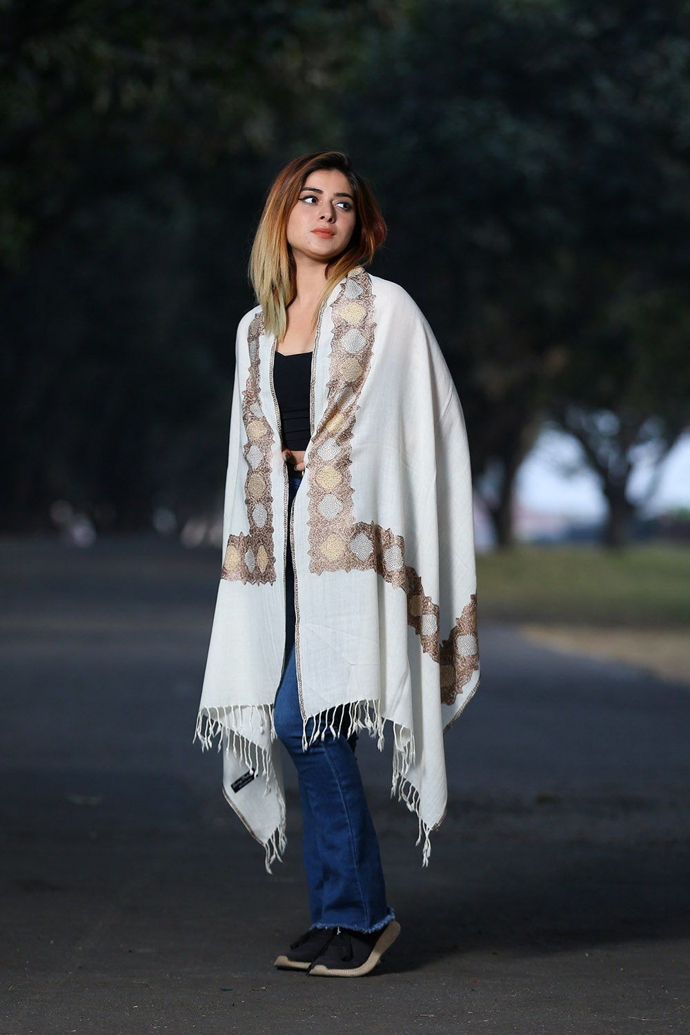 PEARL WHITE COLOUR KASHMIRI STOLE WITH CLASSY SWAROVSKI