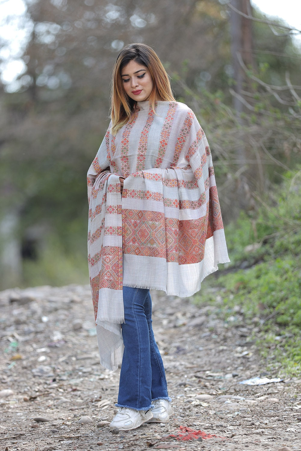 Pearl White Colour Shawl With Flower Pattern Style Bold