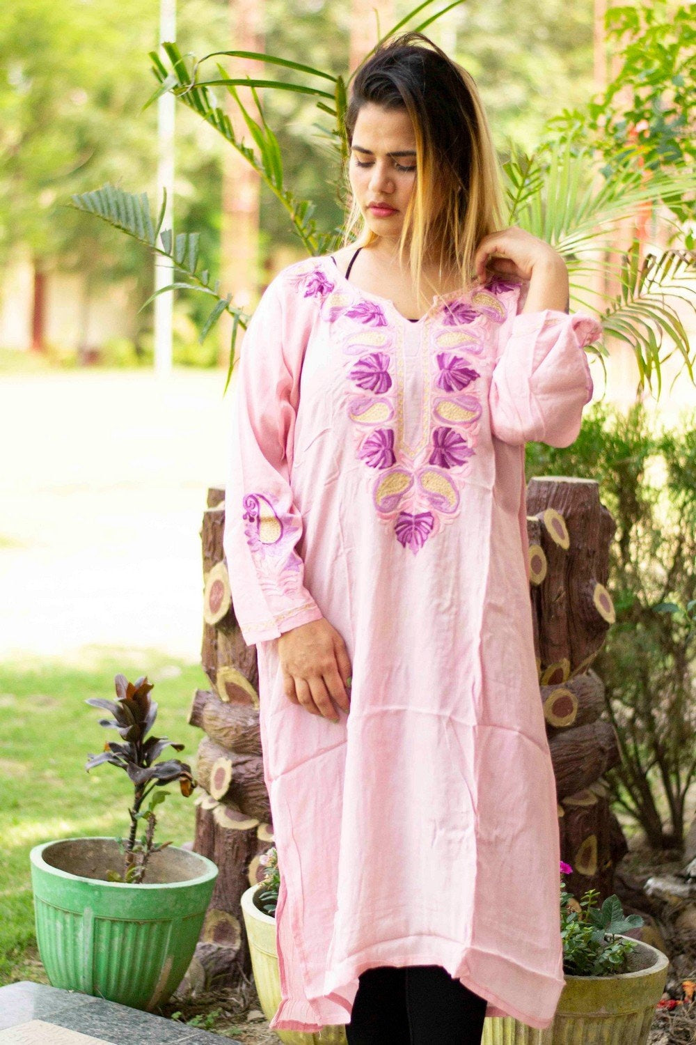 Pink Kashmiri Crepe Kurti With Beautiful Aari Embroidery