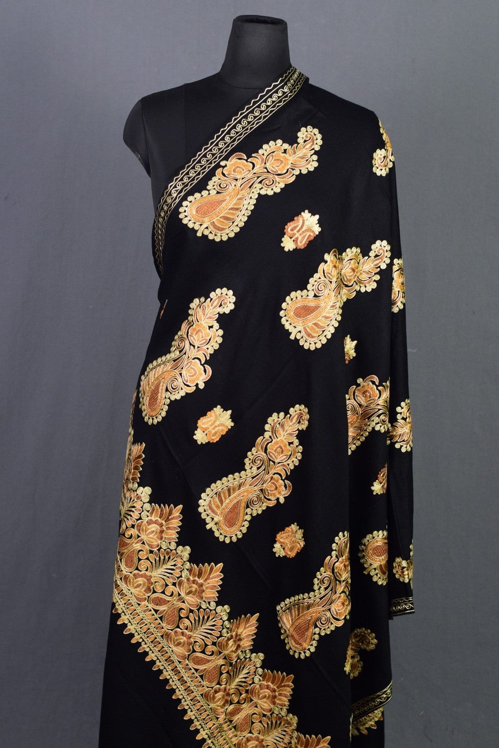 Pitch Black Colour Kashmiri shawl Four Sided Border Adds