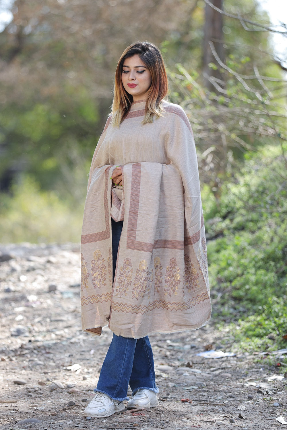 STEADY BEIGE COLOUR ZARI KASHMIRI SHAWL DEFINES ROYAL