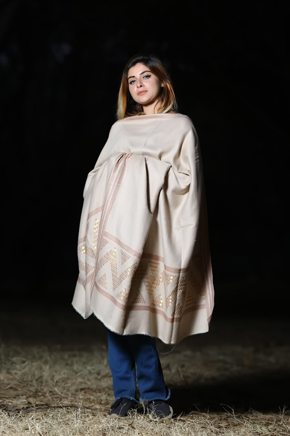 STEADY BEIGE COLOUR ZARI KASHMIRI SHAWL DEFINES ROYAL