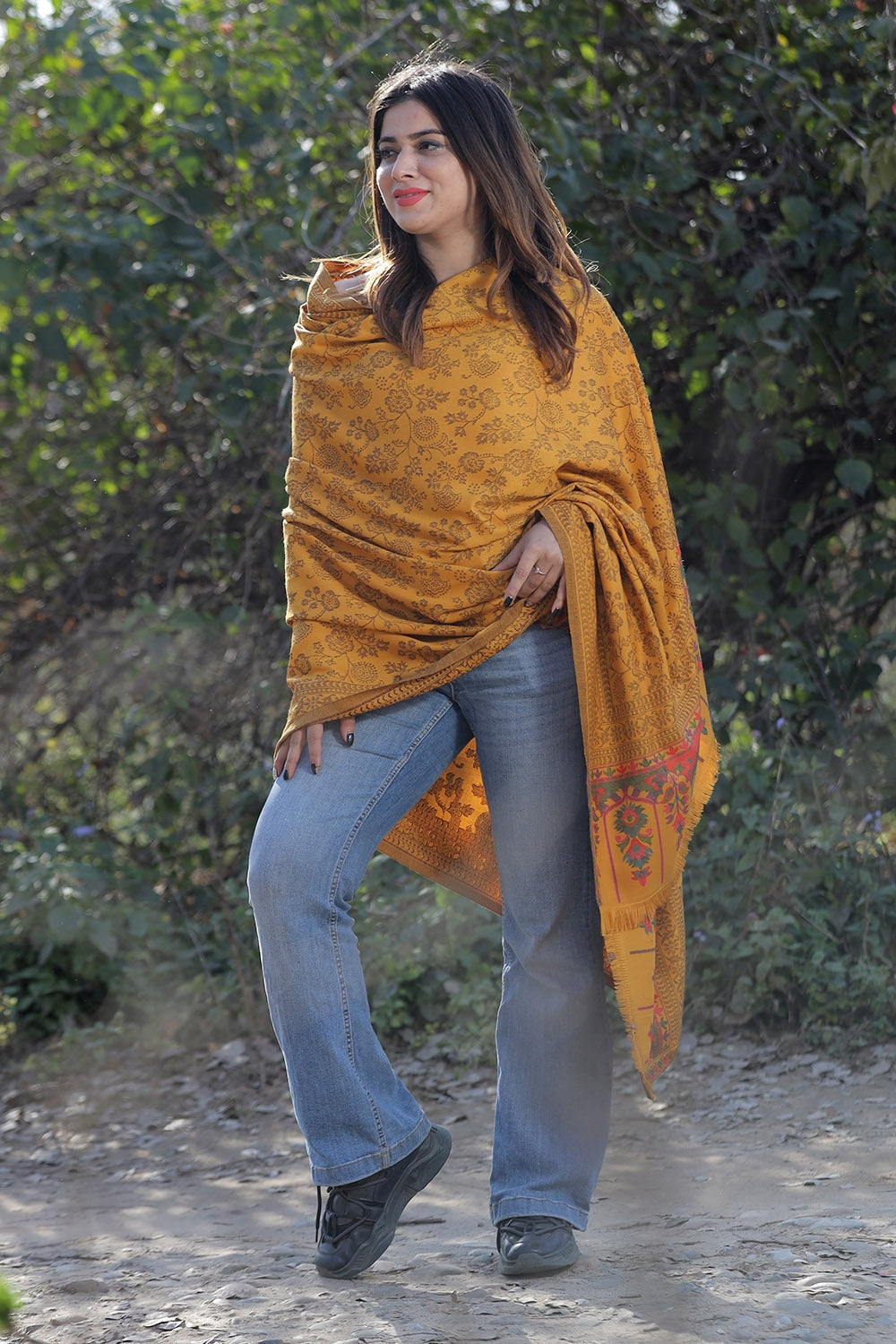 Traditional Kashmiri Mustard COLOUR KANI SHAWL WORK DEFINES
