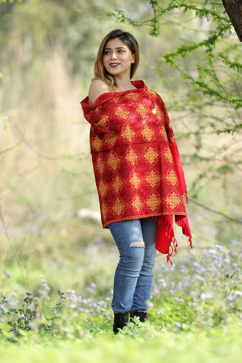 Traditional Maroon Colour Stole With Graceful Dense Jaal