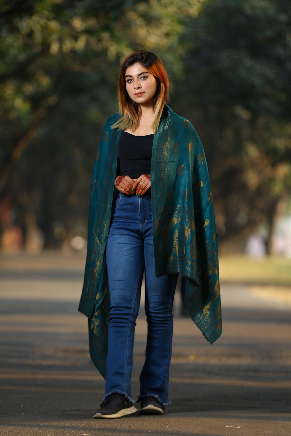 TURQUOISE BLUE COLOUR REVERSIBLE ZARI KASHMIRI STOLE