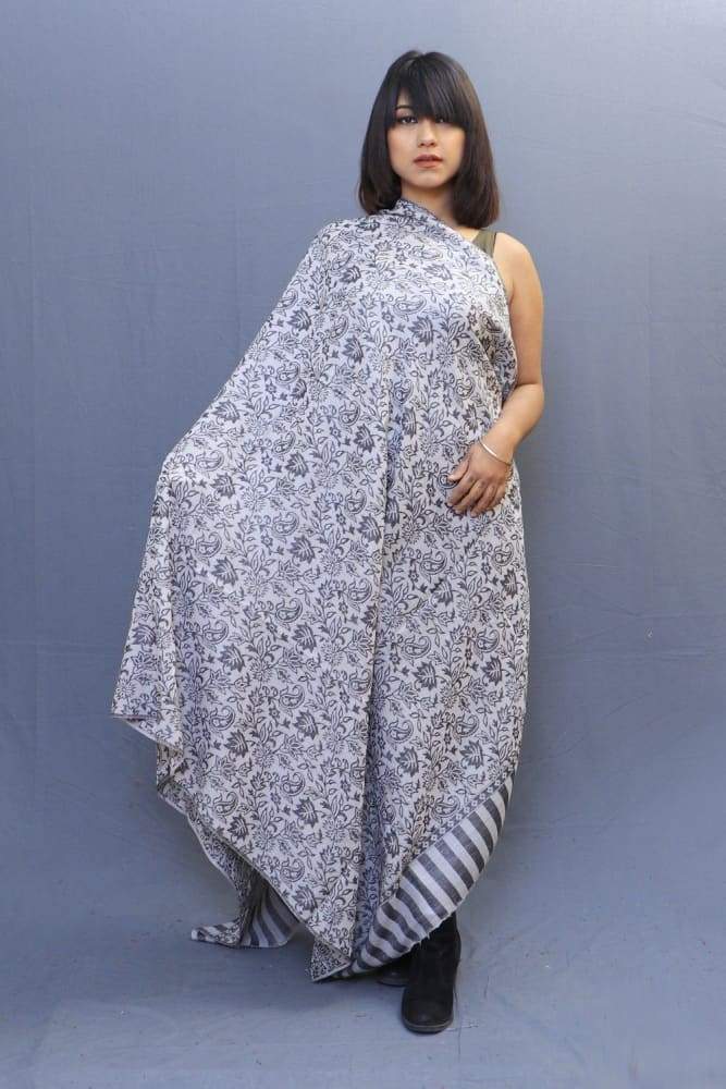 White Colour Base With Dark Grey All Over Kani Jaal