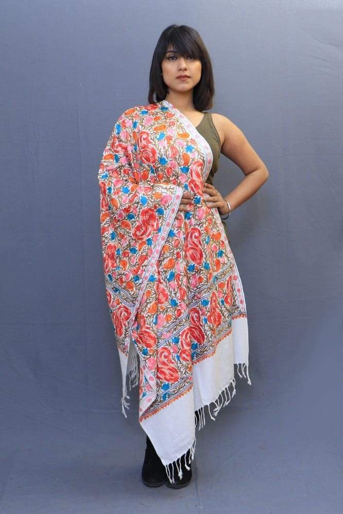 Wonderful Paisleys On White Colour Base With All Over Jaal