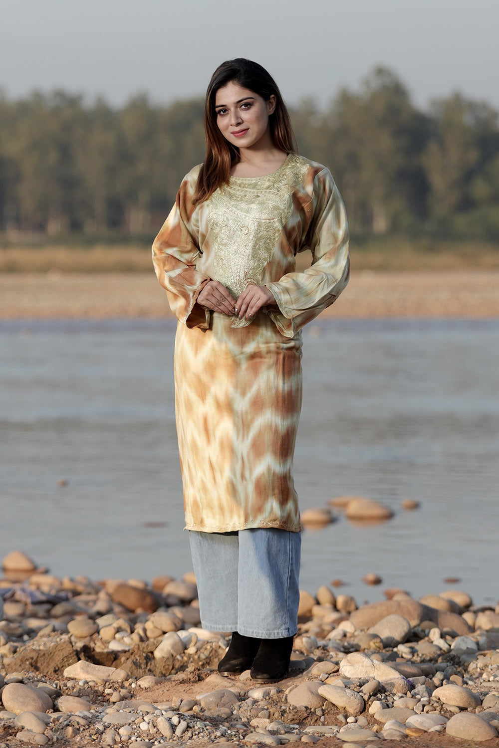ALLURING LIGHT BROWN COLOUR TIE-DYE Aari Tilla Work