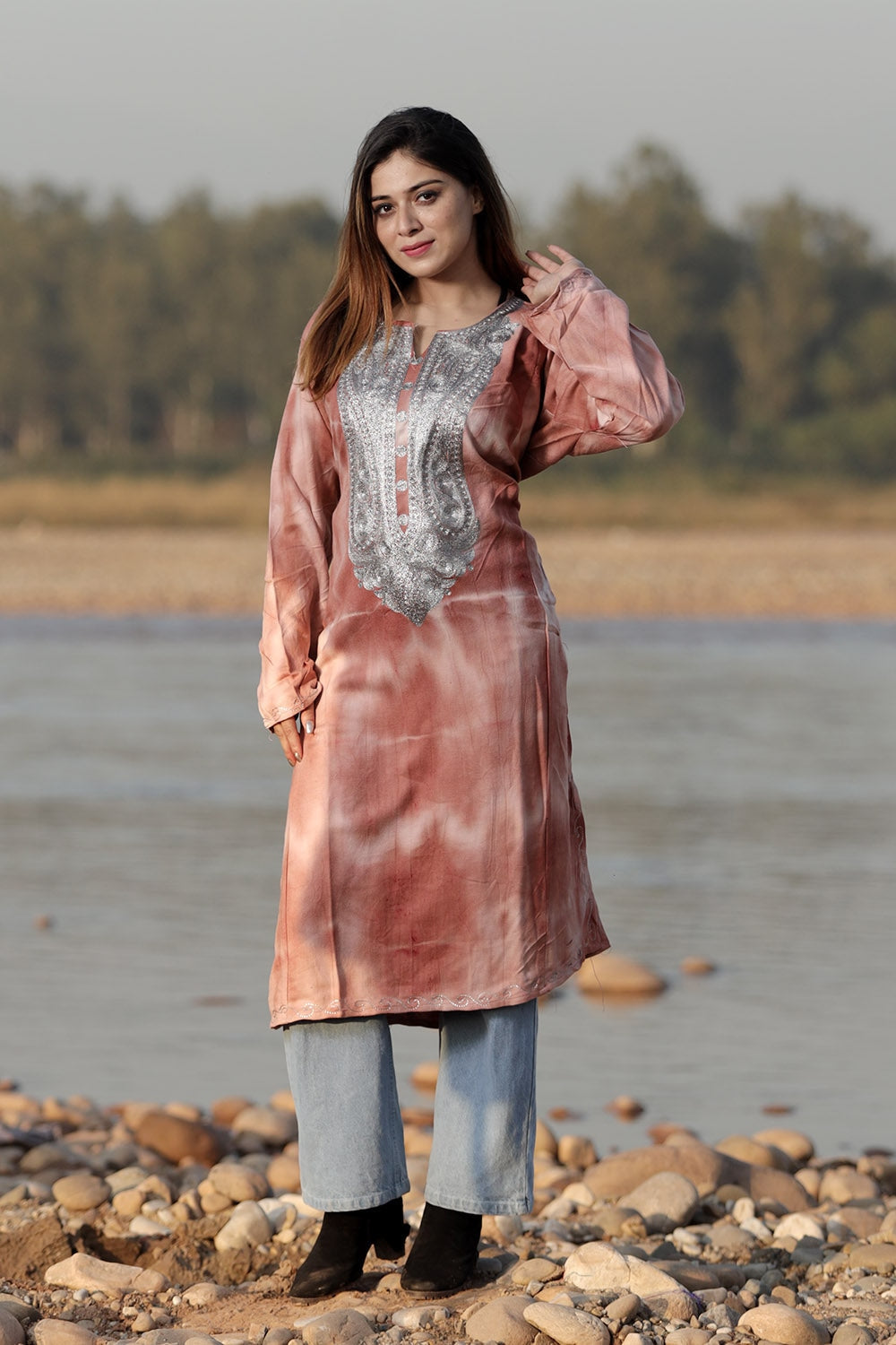 BEAUTIFUL BROWN COLOUR TIE-DYE Aari Tilla Work Embroidered