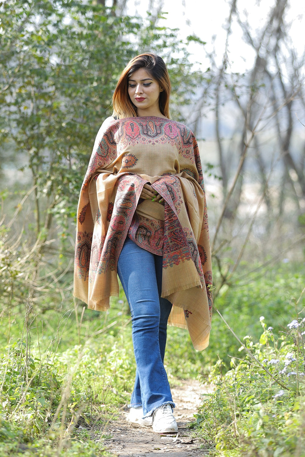 Beautiful Pale Beige Colour Shawl With Flower Pattern Style