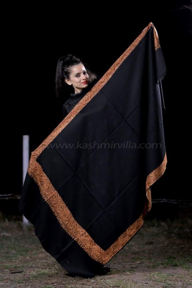 Black Colour SemiPashmina Sozni Shawl With Beautiful Border