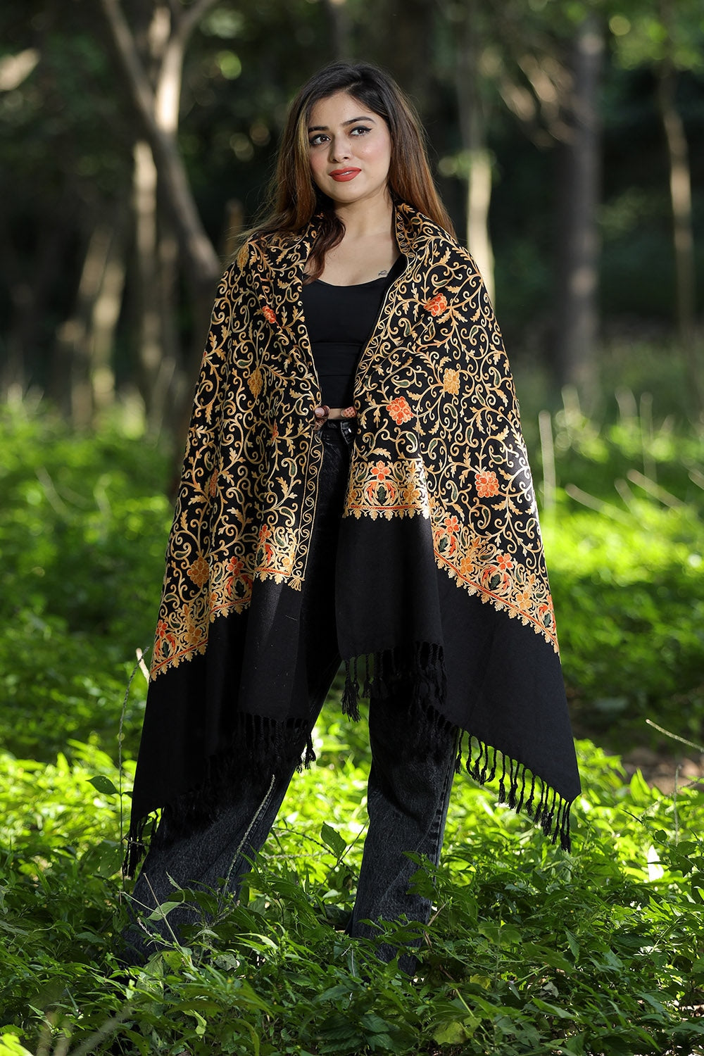 Black Colour Wolen Base With Rich All Over Kashmiri Jaal