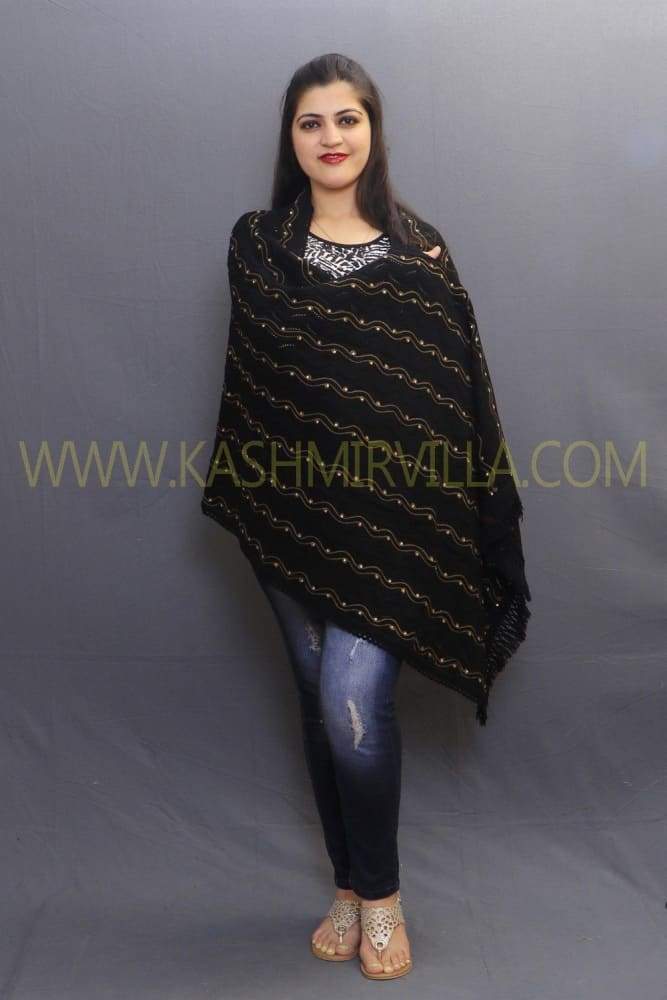 Black Coloured Knitting Stole Enriched With New Zig Zag
