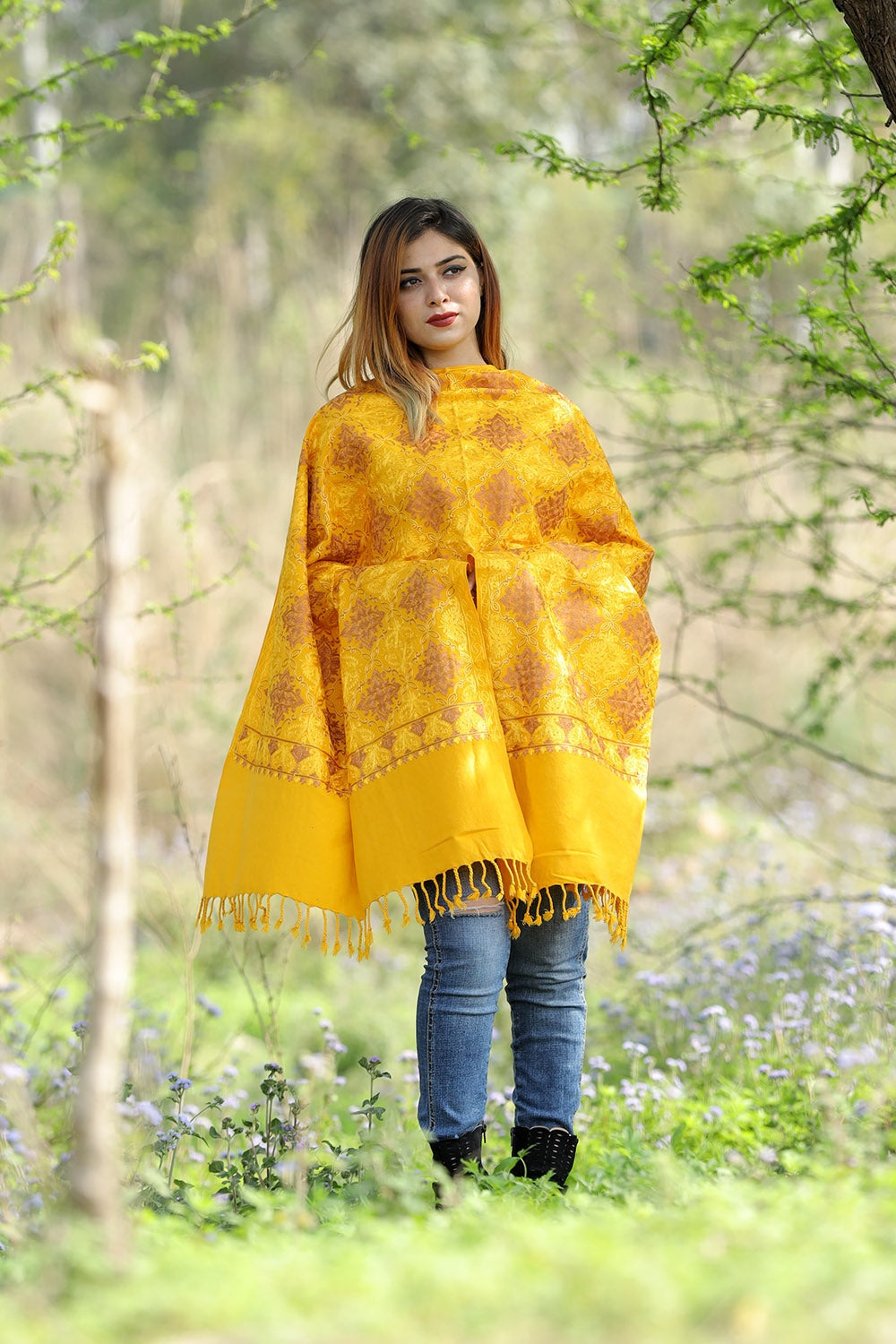 BRIGHT SUNSHINE YELLOW Colour Stole With Graceful Dense Jaal