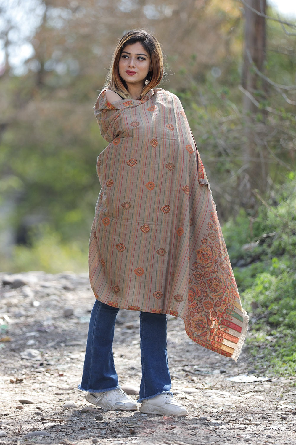 Brown Colour Shawl With Flower Pattern Style Bold And Dense