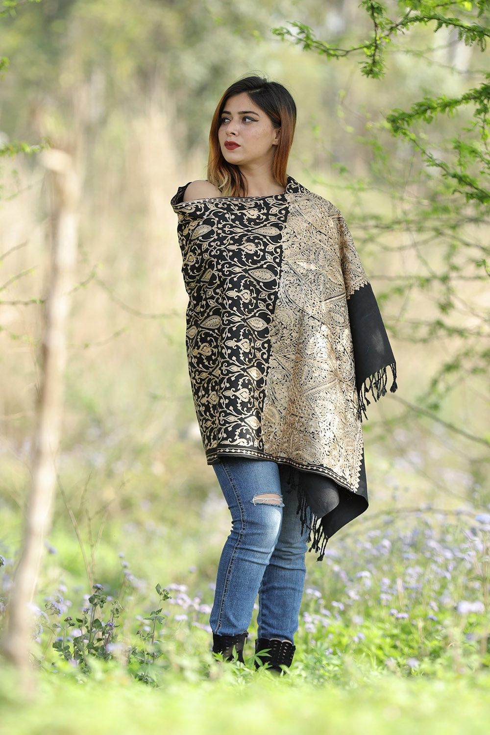 Charcoal Black Colour Stole With Graceful Dense Jaal Pattern