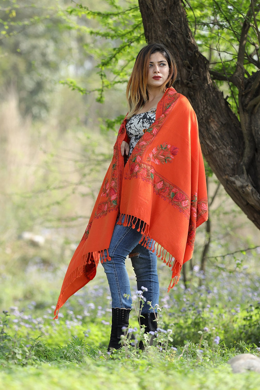CHARISMATIC RED Colour Stole With Graceful Border Pattern