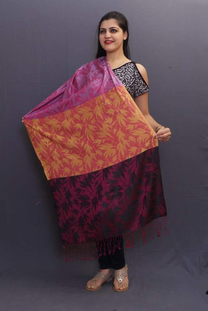 Delicate Wrap Along With Various Colours And Leafy Pattern