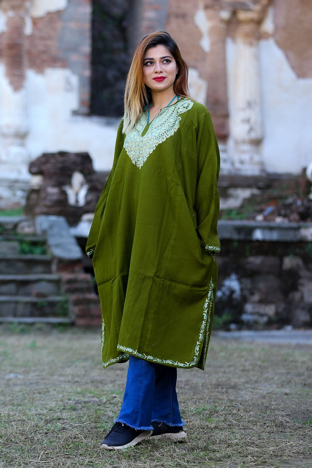 Exotic Heena Green Color Phiran Embellished Multicolour Hand