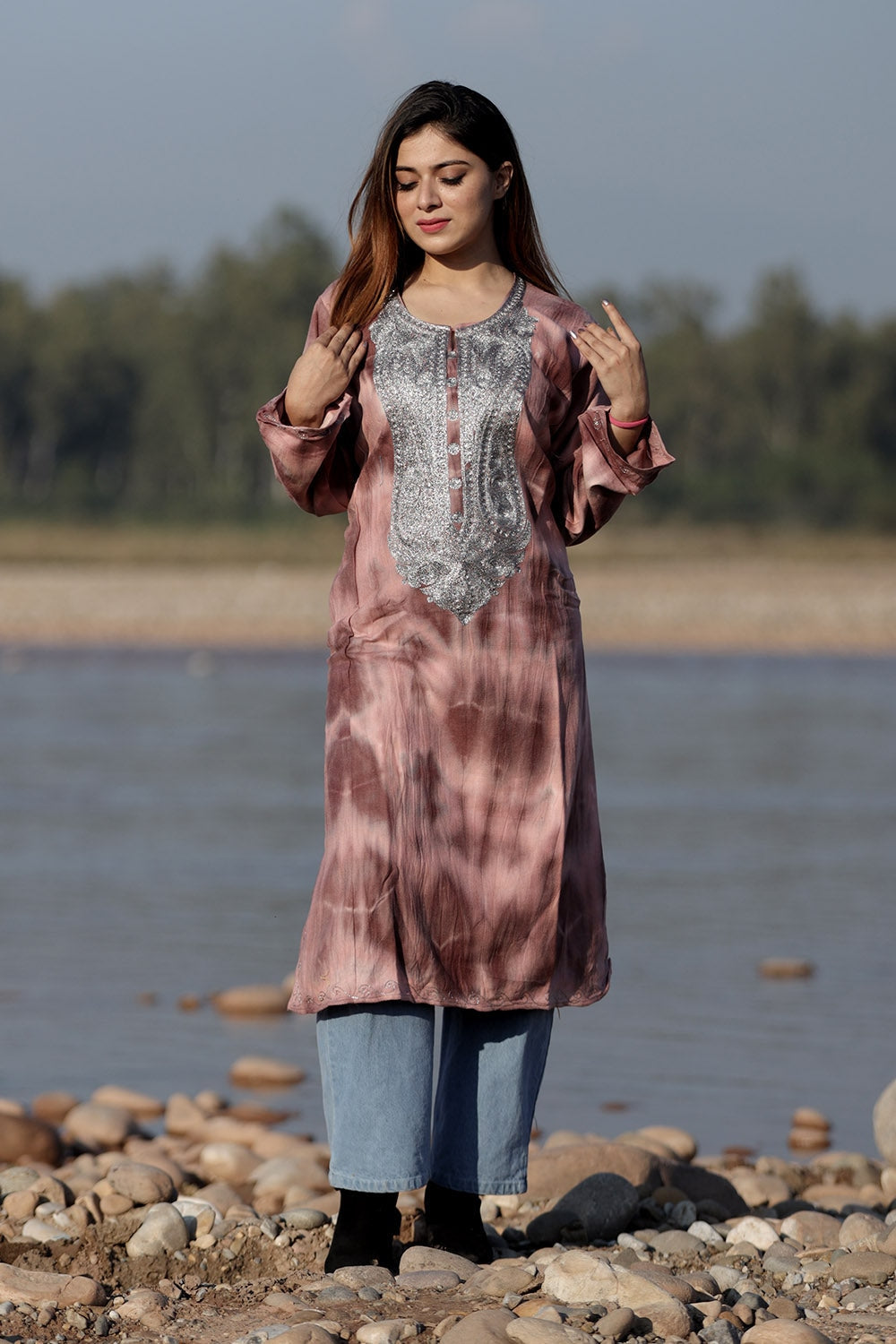 FUCHSIA PINK BROWN COLOUR TIE-DYE Aari Tilla Work