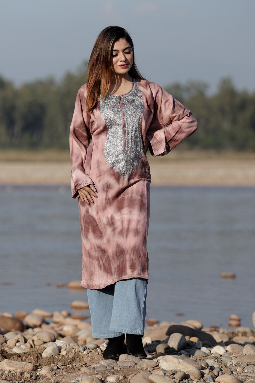 FUCHSIA PINK BROWN COLOUR TIE-DYE Aari Tilla Work