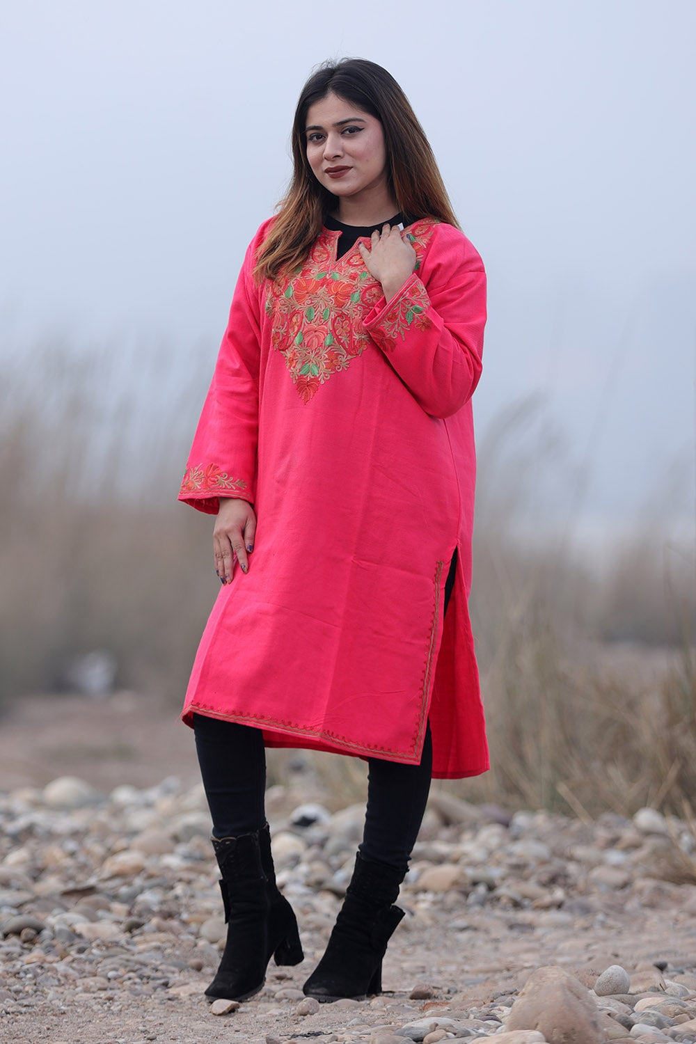 Fussia Pink Color Kashmiri Aari Work Embroidered Woolen