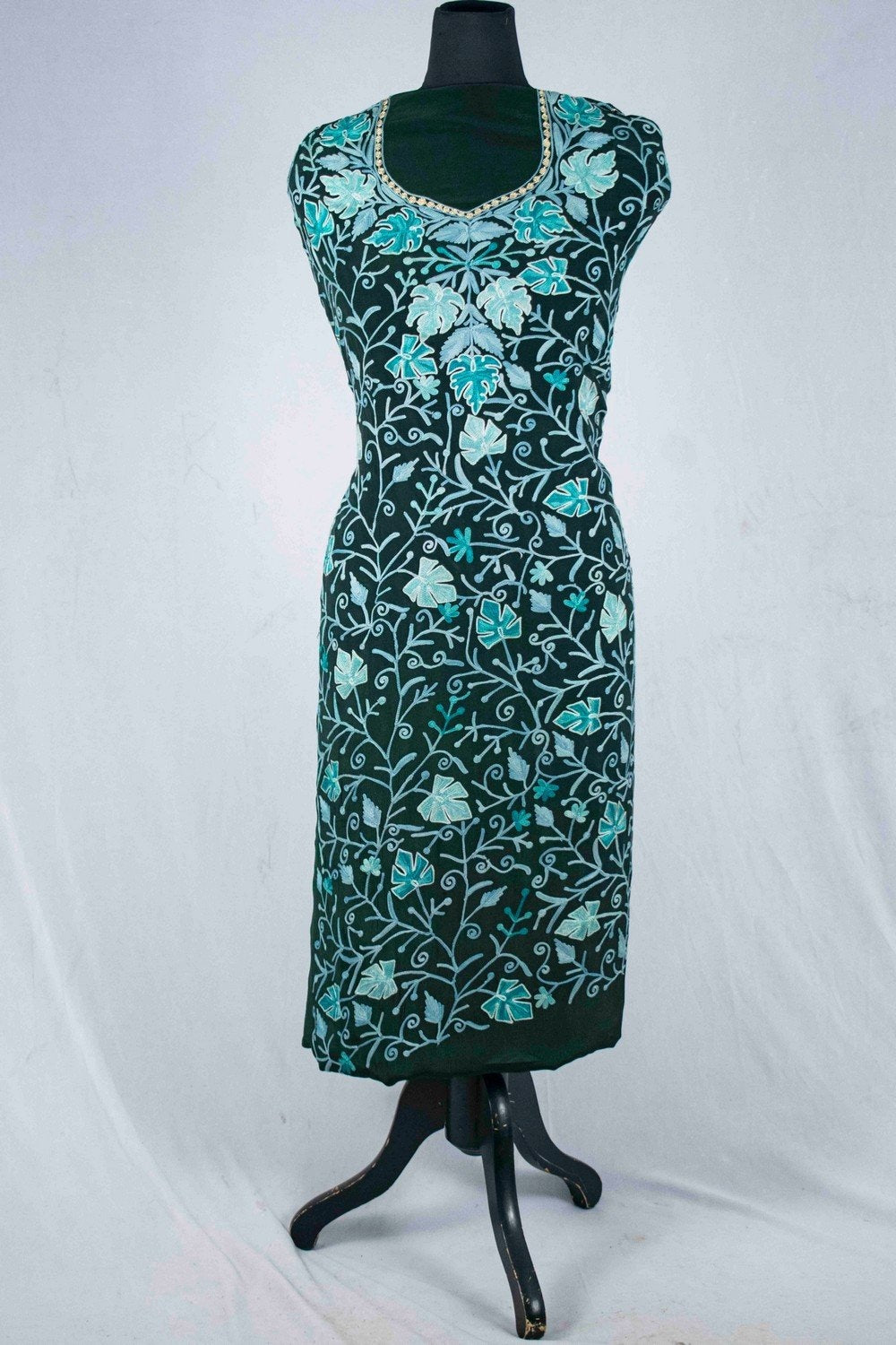 Green Color Crepe Fabric Kashmiri Embroidered Designer Suit