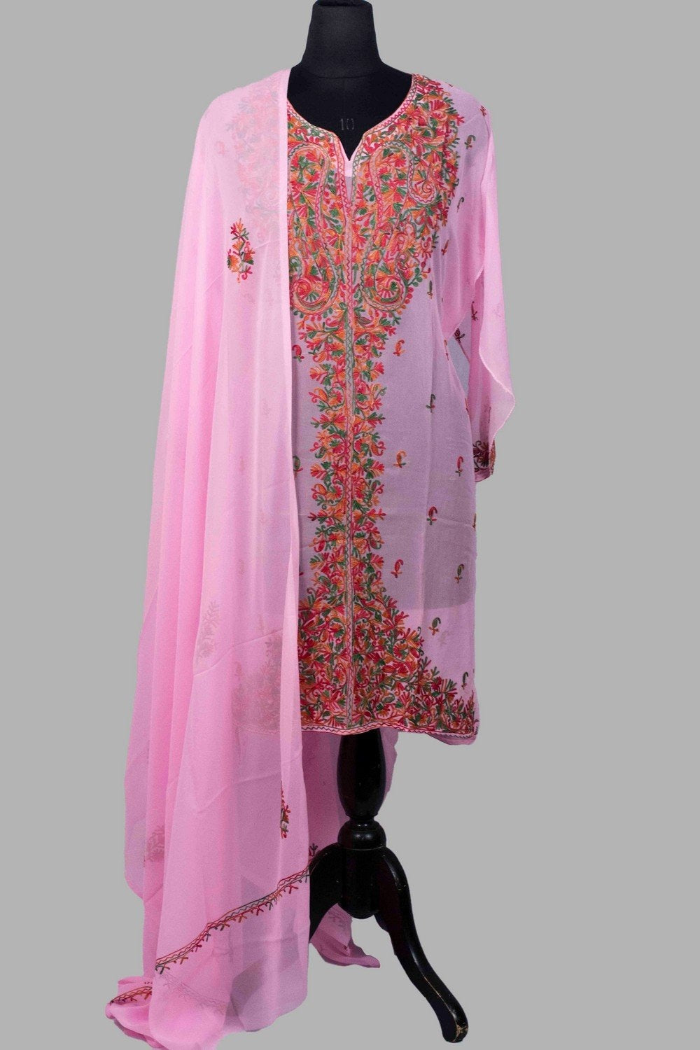 Light pink Colour Aari Work Kurti With Thread Embroidery