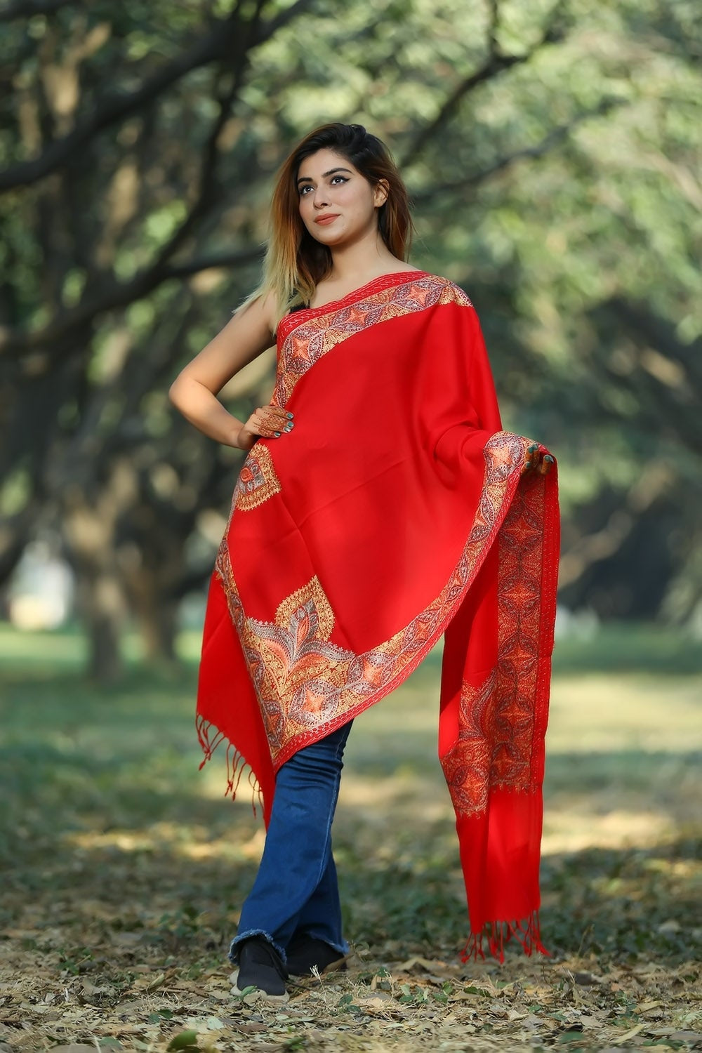 LOVELY RED COLOUR TILLA EMBROIDERED STOLE DEPICTS COURAGE