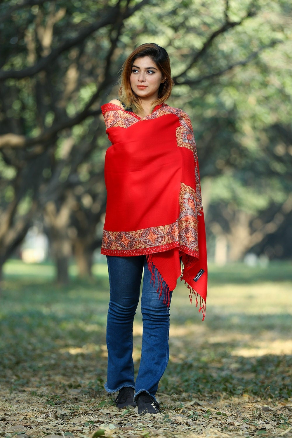 LOVELY RED COLOUR TILLA EMBROIDERED STOLE DEPICTS COURAGE