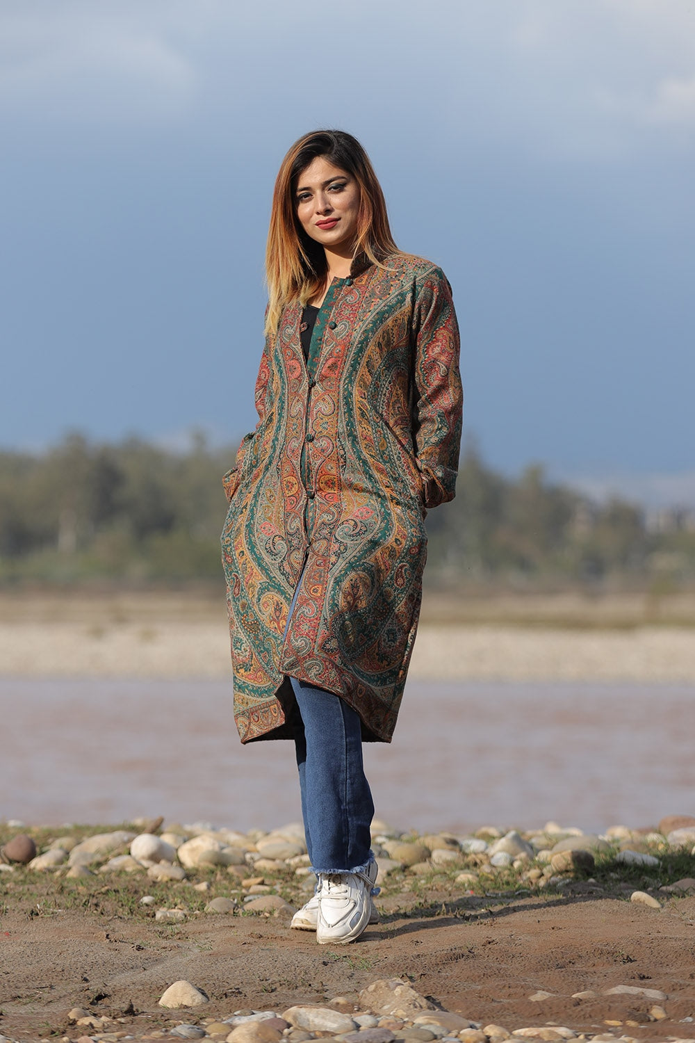 MESMERISING MULTICOLOURED BOTTEL GREEN Colour Kani Jacket