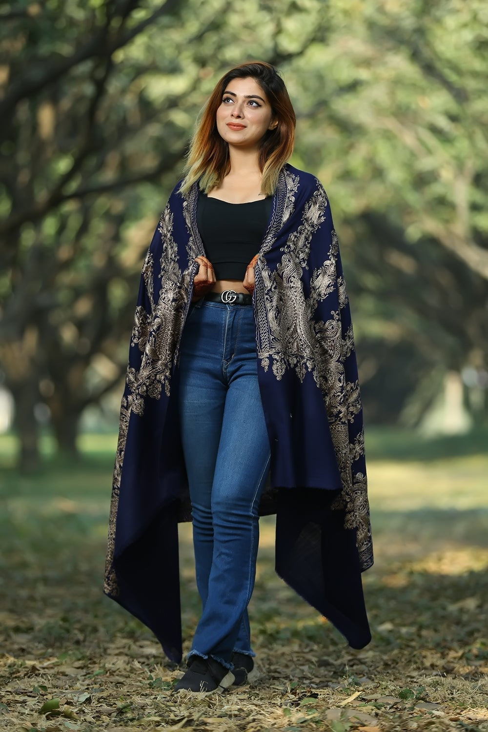 NAVY BLUE COLOUR SHAWL DEFINES FEMINISM AND ADDS GLAMOUR