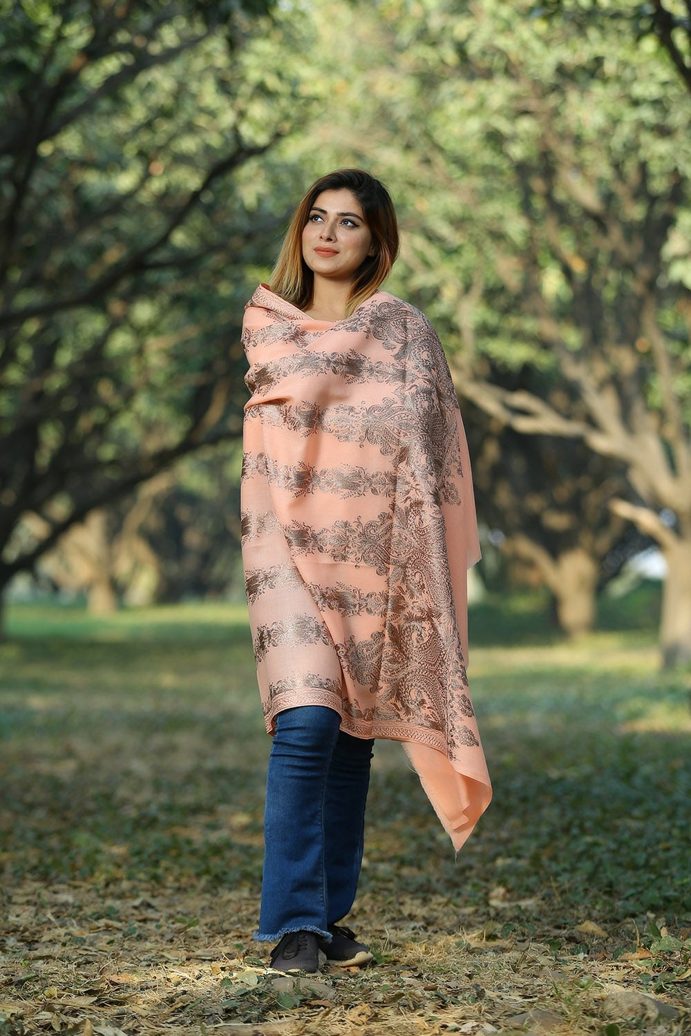 PEACH COLOUR SHAWL DEFINES FEMINISM AND ADDS GLAMOUR LOOKS