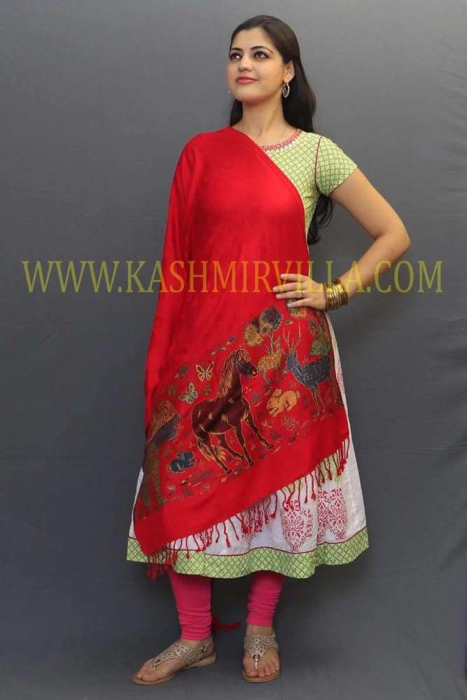 Ravishing Red Color Stole Enriched With Digital Printing