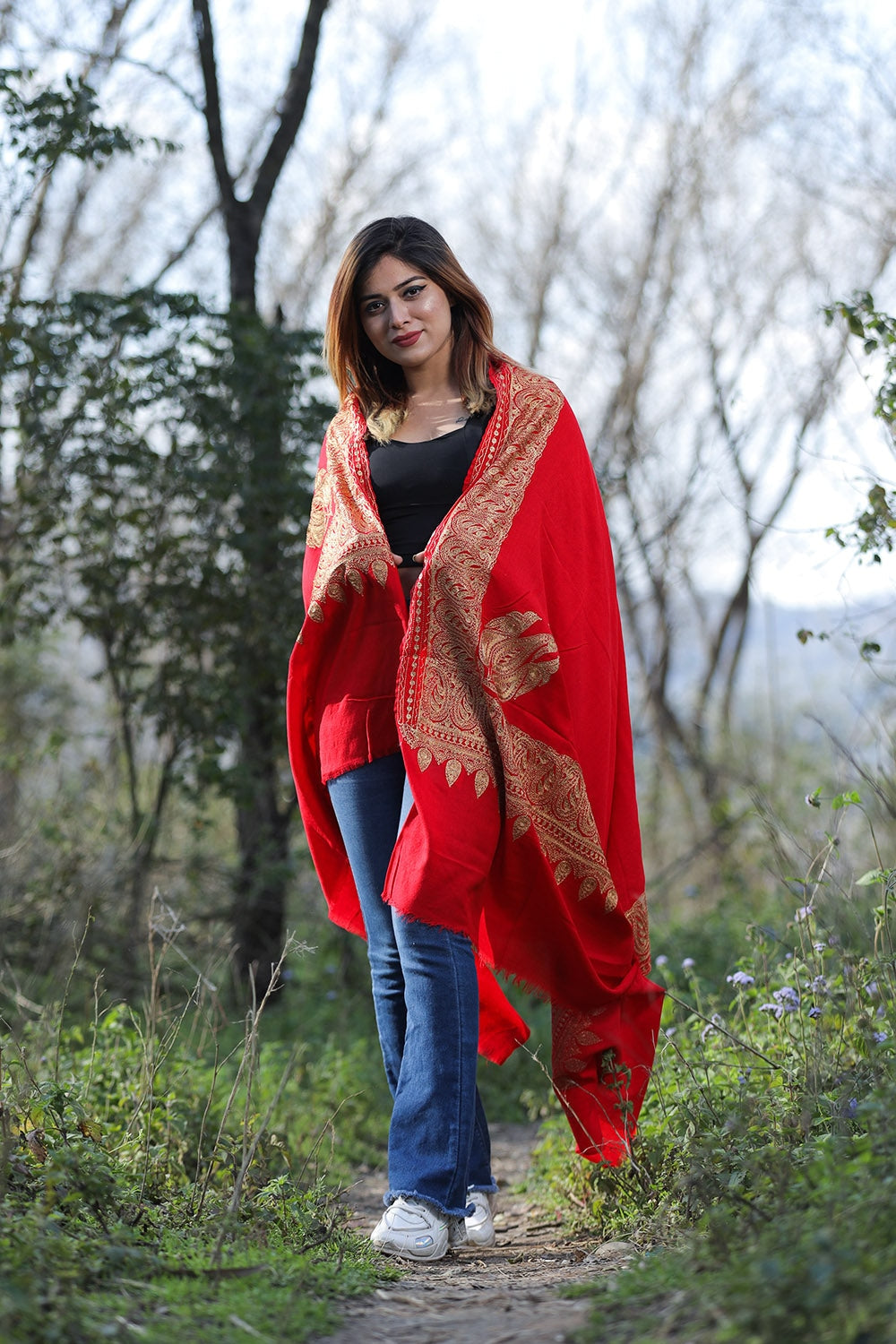 Red Color Kashmiri Shawl With Tilla Work Gives A Trendy Look
