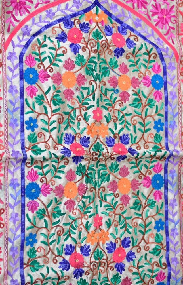 Silk White Colour With Multi Thread Kashmiri Aari Work
