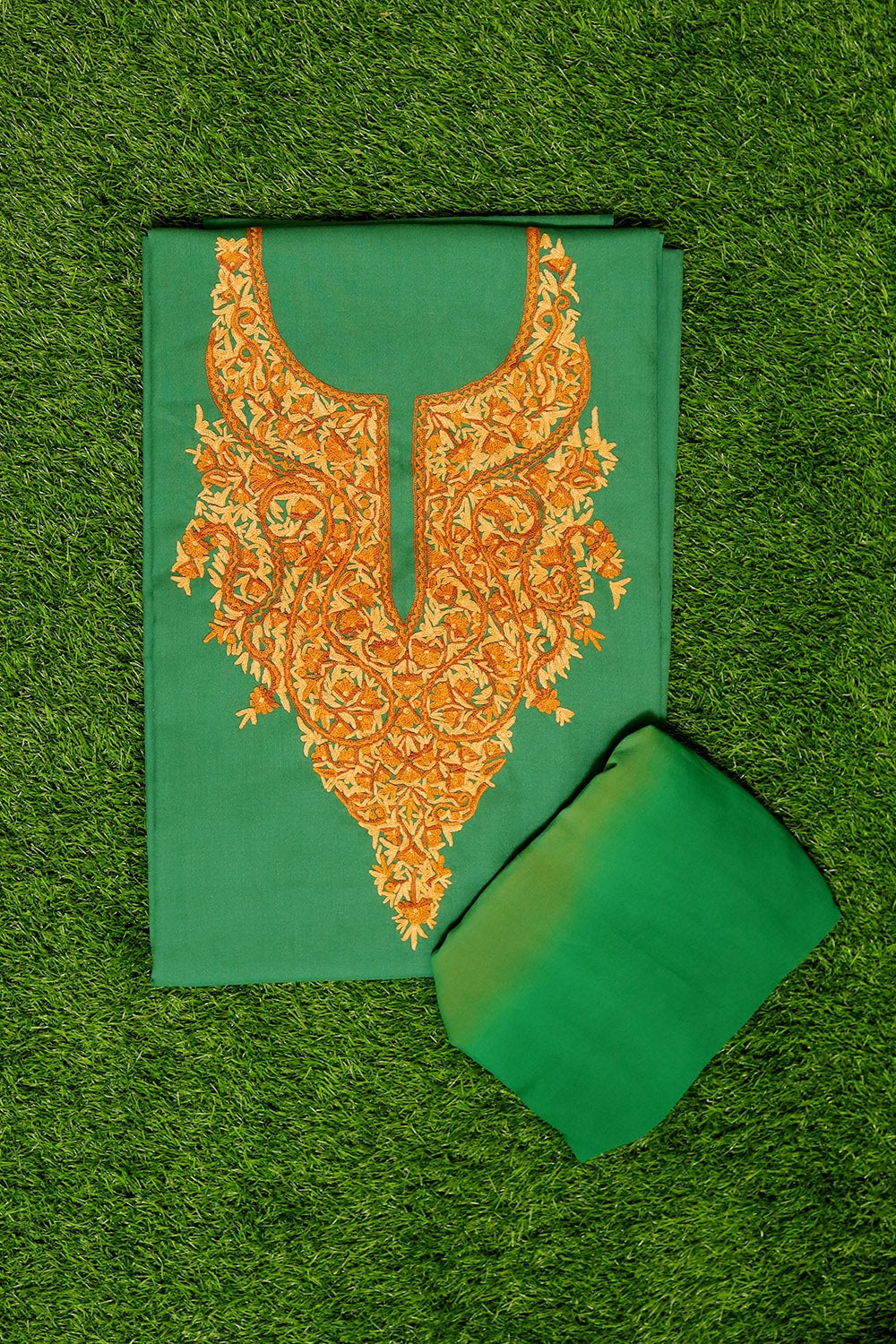 Soothing Green Colour Cotton Suit With Beautiful Kashmiri
