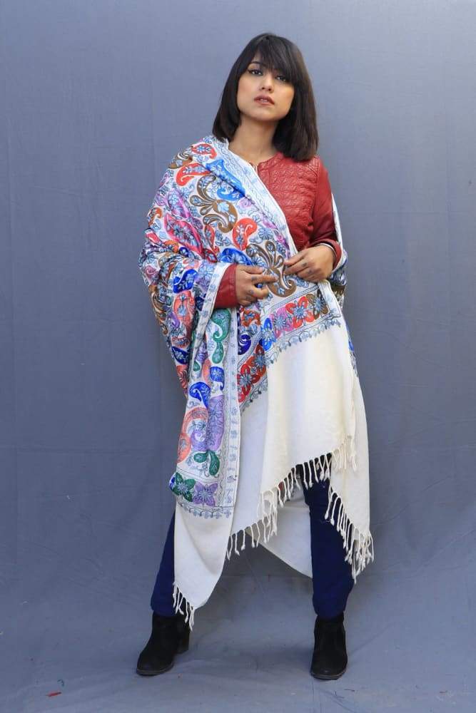 Off White Colour Wrap With Richly Designed Aari Jaal